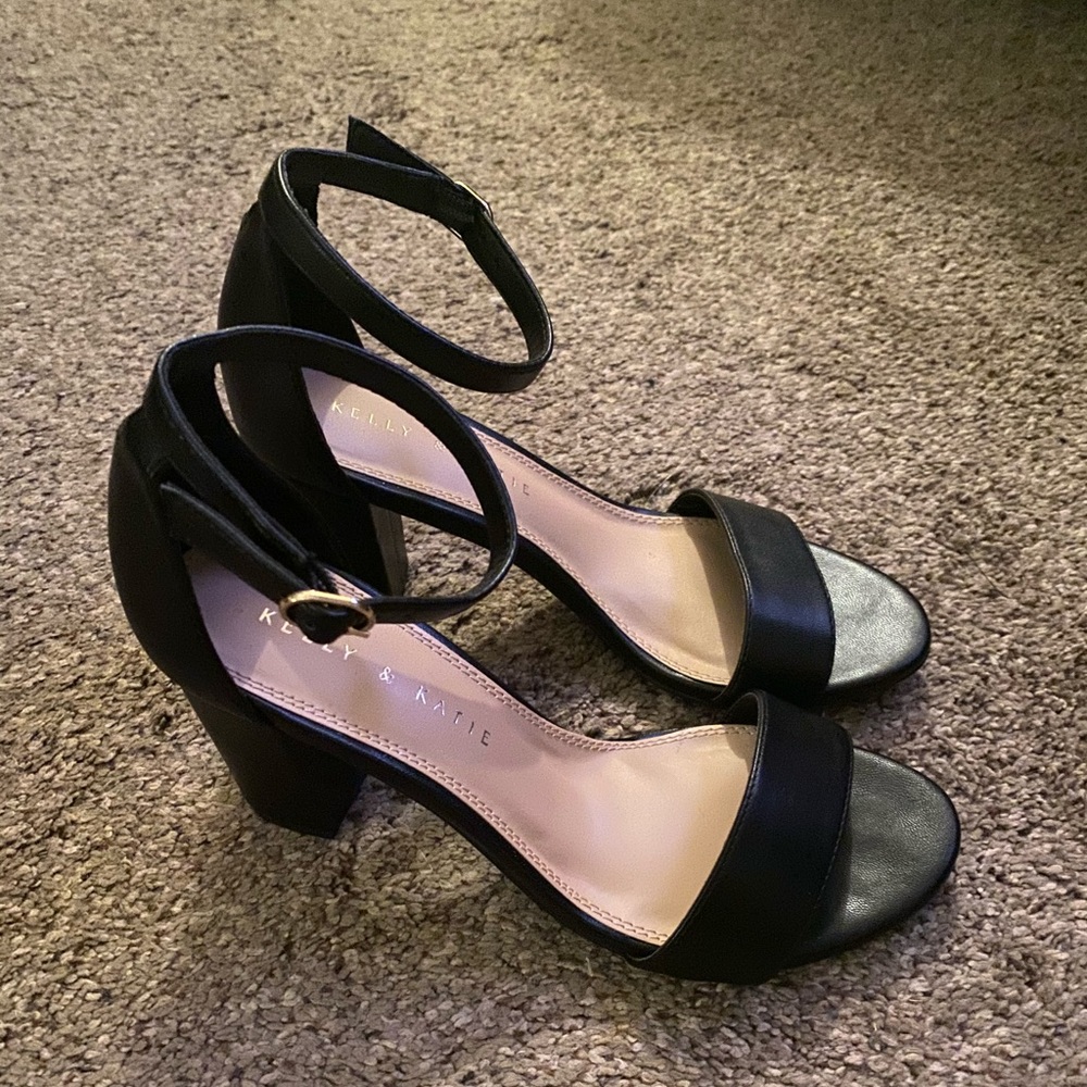 Black pump heels